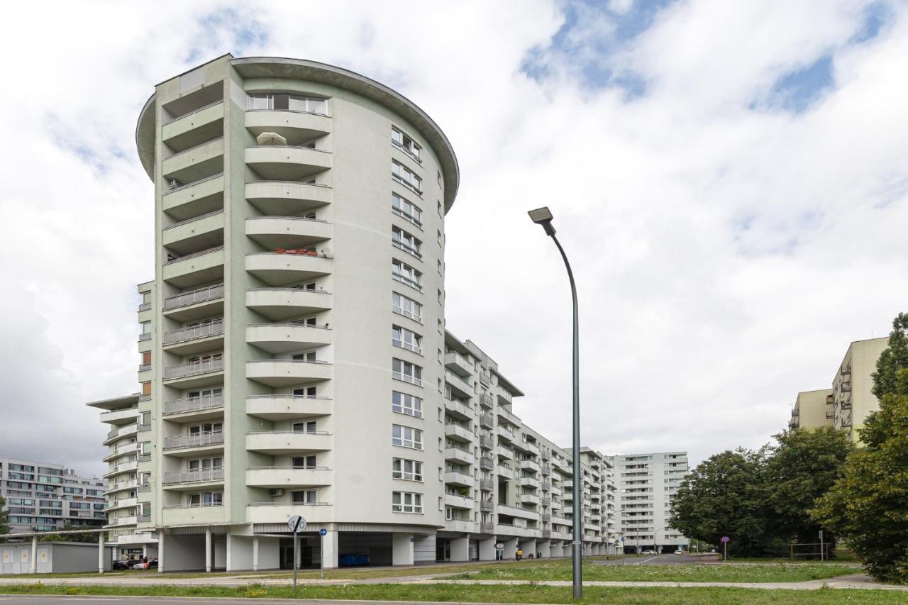 Sierpinskiego 1A - Studio With Balcony & Desk - Remote Work By Noclegi Renters Varsovia Exterior foto